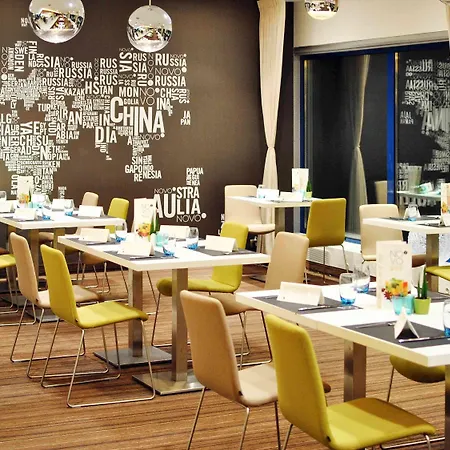 Novotel Centrum 3*
