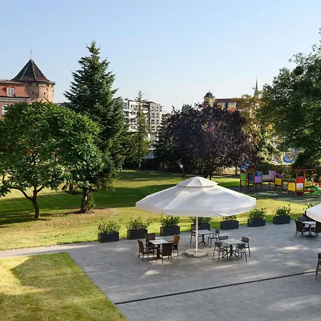 فندق Novotel Centrum 3*