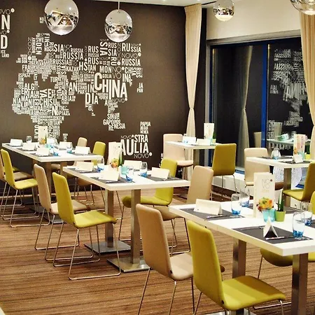 Novotel Centrum Отель 3*